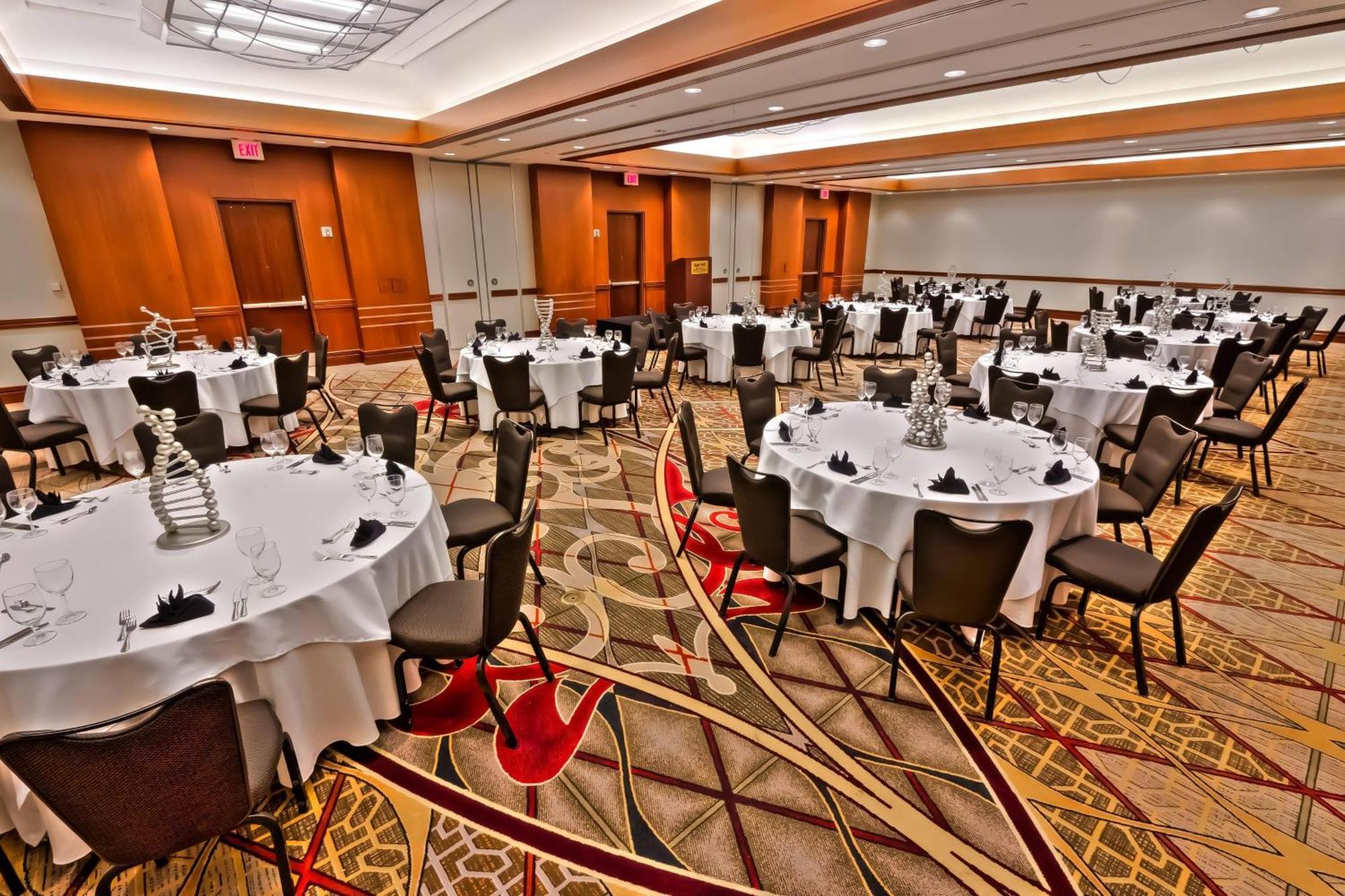 Hotel Marriott At Vanderbilt 4*