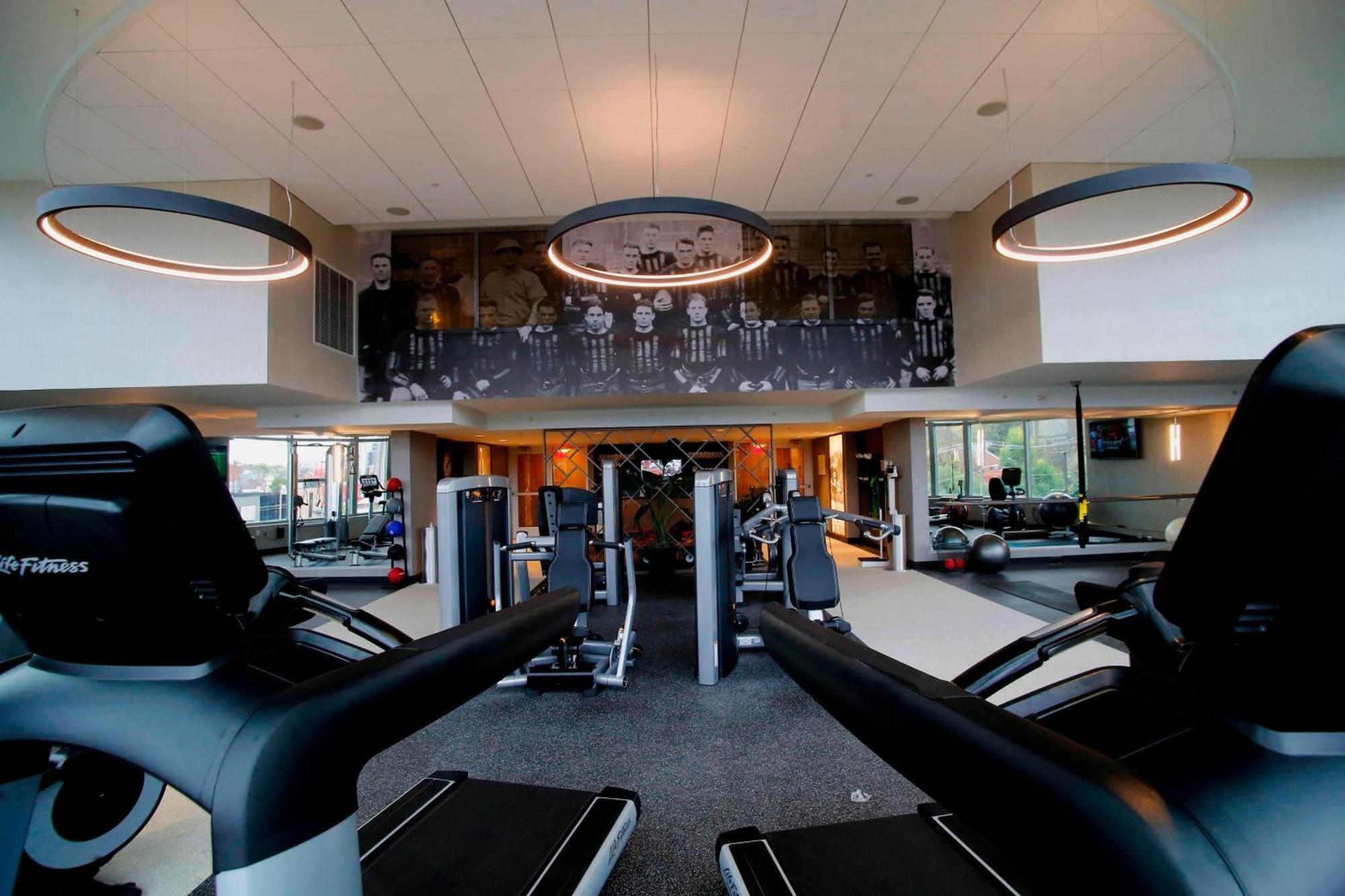 Hotel Marriott At Vanderbilt 4*